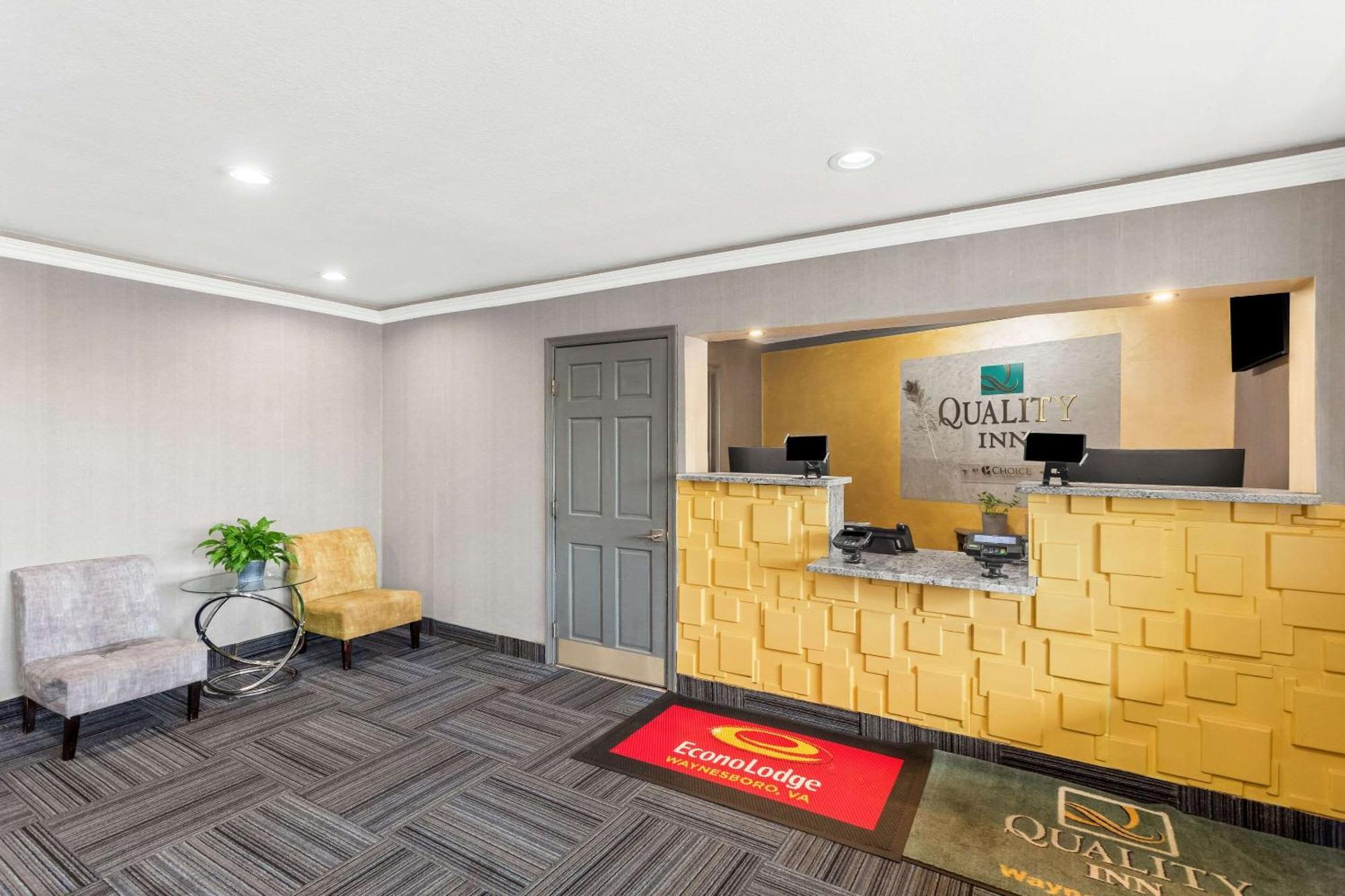 Econo Lodge Waynesboro - Skyline Drive Екстериор снимка